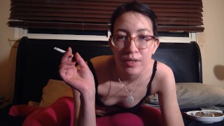 ty Liz Smokes In Your House - Liz Lovejoy - lizlovejoy.manyvids.com
