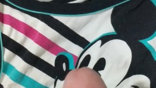 Found her Bra and covered it in cum