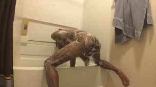 Alexs Sudzy Cummy Shower (close up)