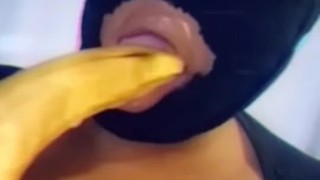 Deepthroating Banana (sound on)
