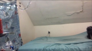 buttcrack making bed