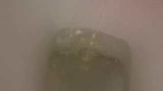 Laura lips having a piss