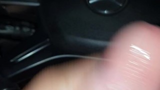 Branlette dans ma nouvelle voiture