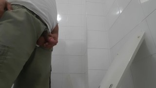 Guarda come piscio