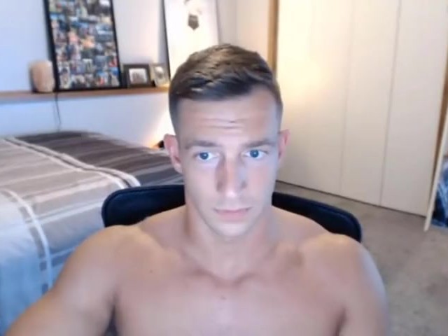 Jerk Off Cams Free - Handsome Stud Jerks Off on Cam - Free Porn Videos - YouPorngay