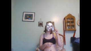 Mia Puts on a Sexy Singing Performance!--"He's a Tramp"