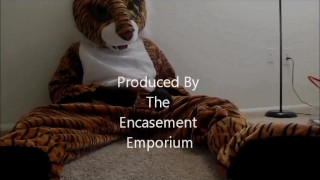 Tiger Murrsuiter Masturbates and Cums HARD preview