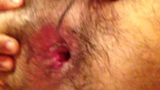 culito peludo se dilata mucho jugando con mi dildo