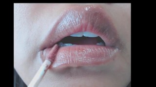 Mouth + Lip gloss application