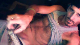 Dude Jack's off on webcam and cums