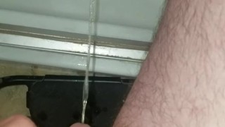 Peeing fancy