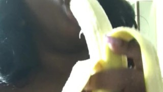 Sexfeene ThroatTraining with Her Big Banana