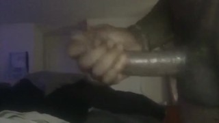 Huge dick tranny stroking for webcam fans