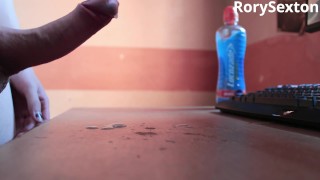 Big messy cumshot closeup