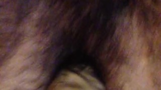 Bien puto cabalgando mi didlo grande y los pelos del culo se me embarran