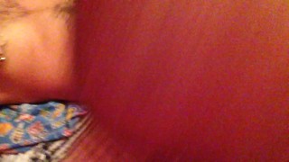 velludo puto jugando con su verga y culo