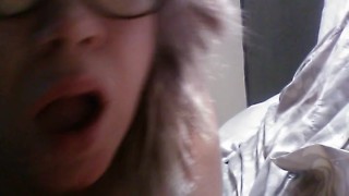 Up close w Skyeseyes