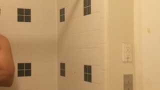 vlog #48 another shower in my bathroom of my apartment
