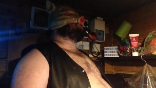 pipe pighood clip