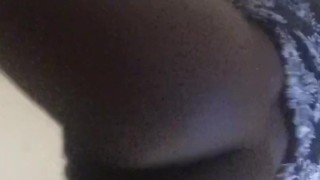 Shake a lil ass