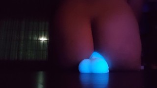 Knotting my glowing toy