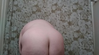 Big girl 40 weeks pregnant does a little strip tease