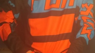 EGLAN SNIFF GLOVES AND CUMS