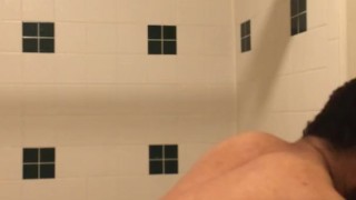 vlog #78 showering, brushing my teeth, and combing my hair