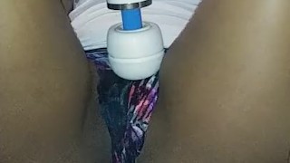 Thick Girl uses Hitachi to cum in Floral Panty