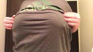 BBW PLAYS AND FLASHES HER TITS