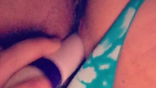 Little pussy wants to cum