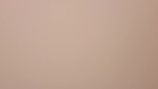 Wohnheim-Nachbar kommt in mein Zimmer, filmt sich seine Wichsvorlage selbst