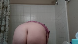 BBW dancing for her master