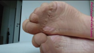 Meine Heißen Nylonfüsse im Bett