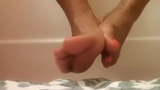 Toe Wiggling