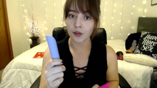 Toy Review - Maia Roxie Peepshow Toys