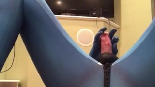 Dragon bulge rubs and pawing