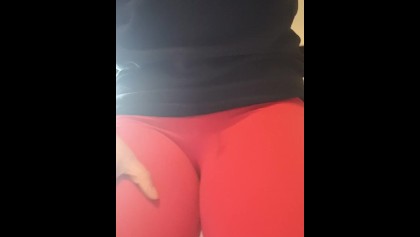 420px x 237px - Desperate to Pee so I Went in My Yoga Pants - Free Porn Videos - YouPorn