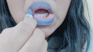 Unusual Colored Lipstick Application