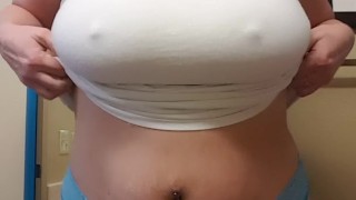 Suzie's silly striptease