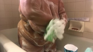 Come bath with me :)