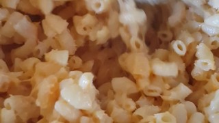 MAC AND CHEESE ASMR