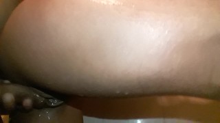 I took a shower with my boyfriend's pee