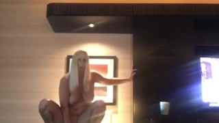 Quick Hotel Dildo ride before Business Meeting!