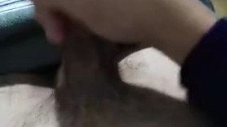 Masturbándome pensado en mi novia.