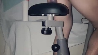 Teen big Bubble butt ass booty riding a dildo and workout