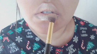 Mouth Fetish: Making my lips shine