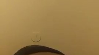 Big booty 18 year old shaking ass