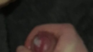 Teen cums in bed
