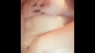 Bubbly bath time w me ❤️❤️